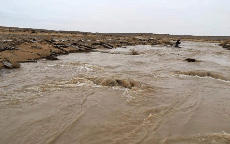 اغلاق طريق بغداد الدولي بسبب السيول