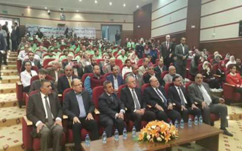 حتى في يوم (عيدهم) يبقون هناك