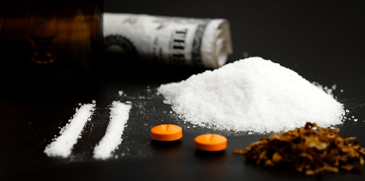 هكذا استغل خليجيان مسجدا لبيع المخدرات