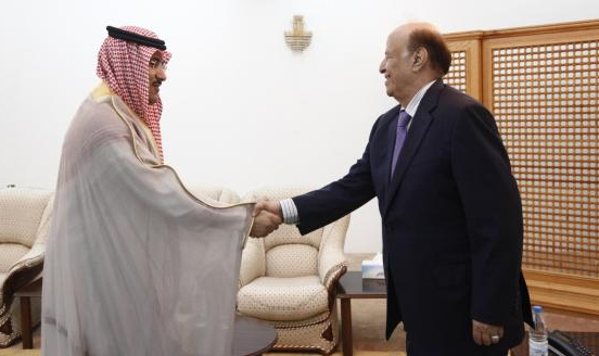 هادي يطلب نقل الحوار اليمني إلى