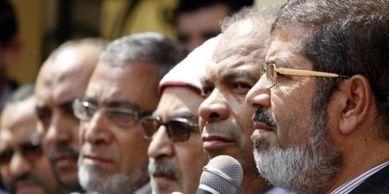 أوبن ديموكراسي: المصالحة تهدد بقاء السيسي