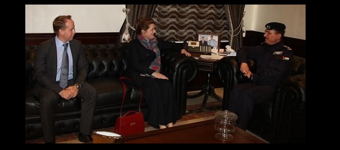 مدير الأمن العام يلتقي السفيرة الاسترالية