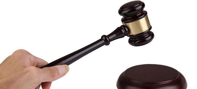 محكمة صلح عين الباشا تتلف أوراقا