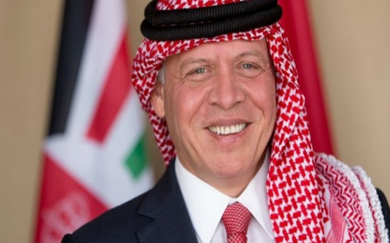 الملك يعود الى ارض الوطن