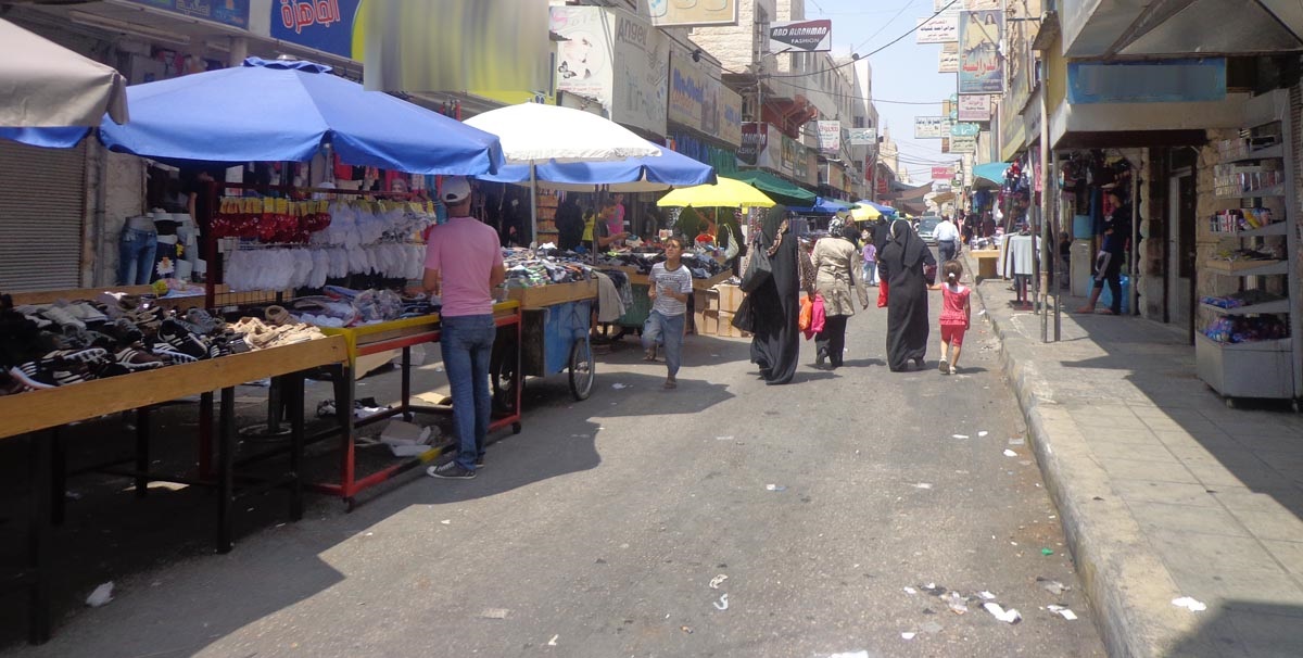 محافظ إربد يعترف بعجزه في إزالة