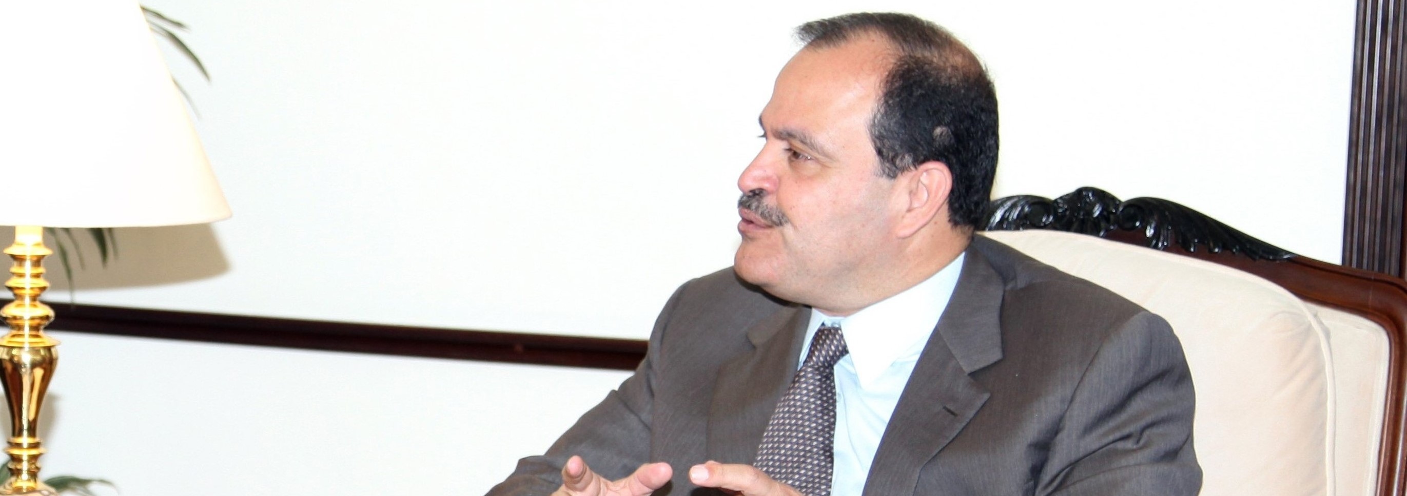المجالي يشترط موافقة المخابرات لإصدار جوازات