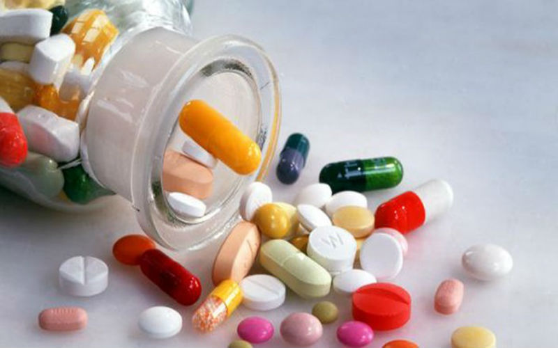 ’الصحة‘ تحذر من الإفراط بتناول المضادات
