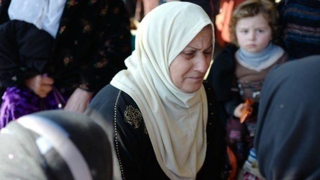 تقارير مقتل المئات في غارة أمريكية