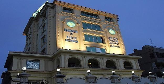 (السلمية والعنف) يفجران أزمة (شرعية) بين