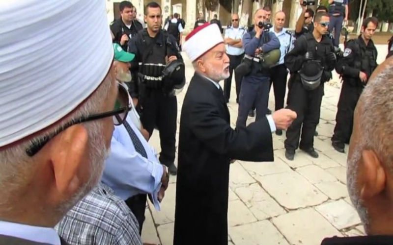 مفتي القدس يدين اعتداء الاحتلال على