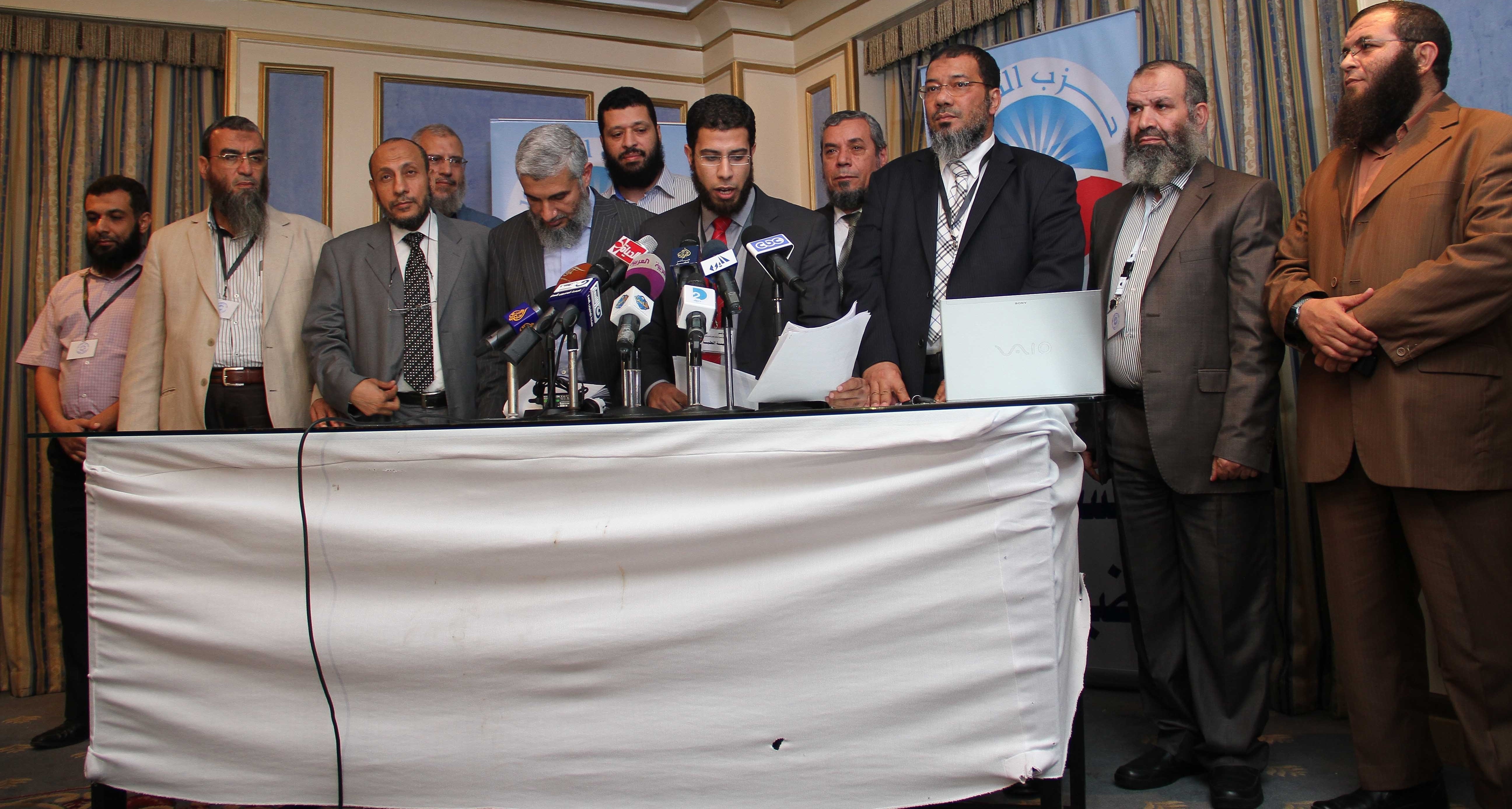 قيادى بـ النور: إيران تزيد من