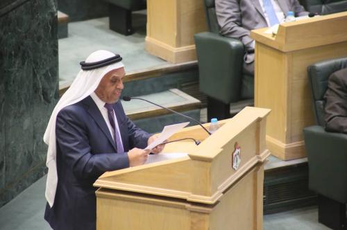 النواب يواصل جلسات مناقشة الثقة