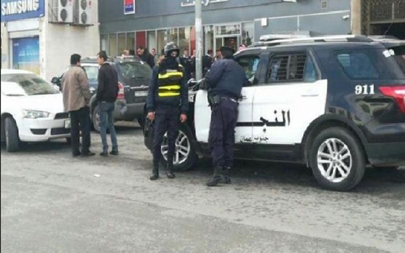 صافرات انذار بنك تستنفر الاجهزة الامنية