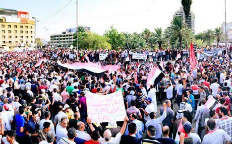 التظاهرات تشهد حضور اتباع الصدر في