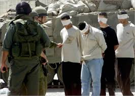 الاحتلال يعتقل (14) فلسطينيا