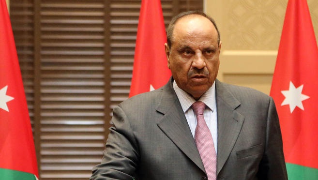 وزير الداخلية يصدر تعليمات التصريح عن