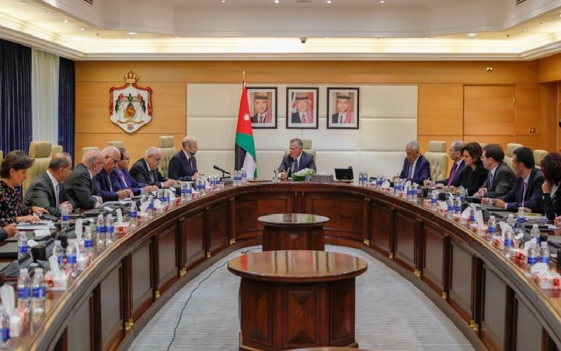 ماذا قال الملك عن قضية الدخان؟