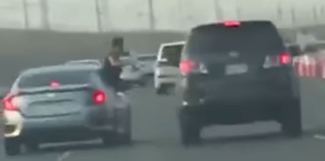 هكذا انتهت مشاجرة على طريق سريع