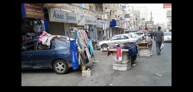 مالكو بسطات يحتلون شوارع رئيسية بإربد..