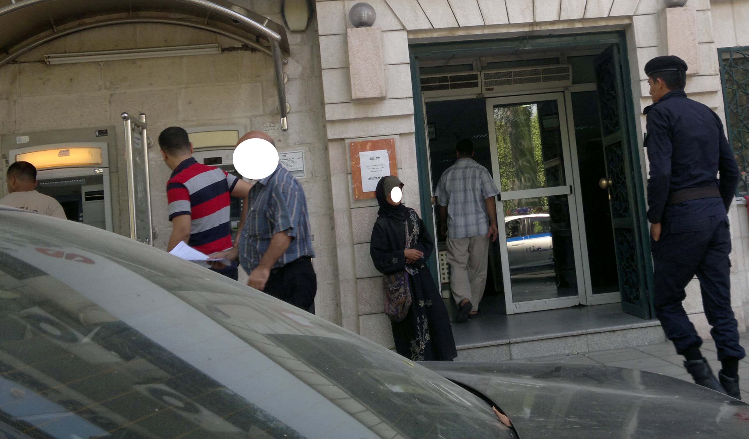 ضبط 150 متسولا ومتسولة في الزرقاء
