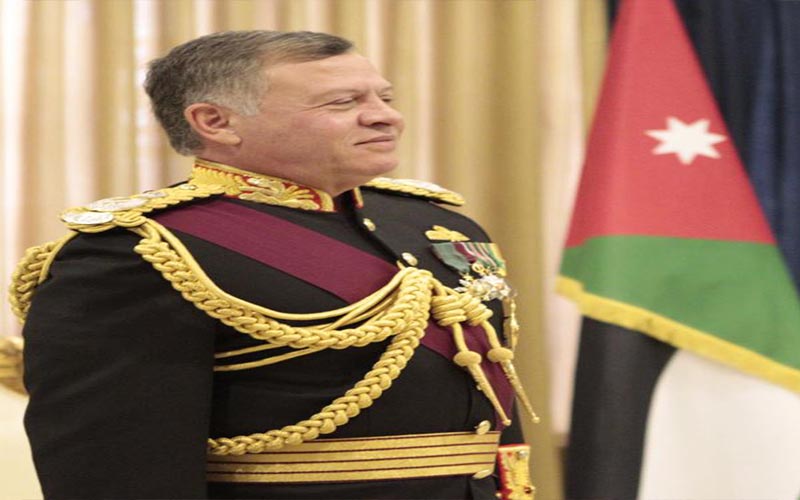 الأردنيون يحتفلون بعيد الجلوس الملكي التاسع