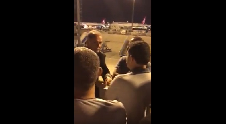 بالفيديو .. .. خلال رحلة سياحية