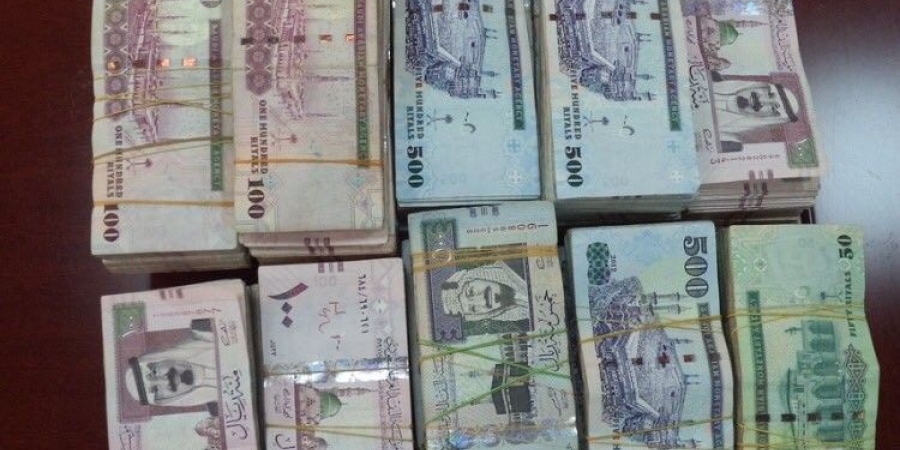 زوجة سرية.. طالبت بـ200 ألف حصلت
