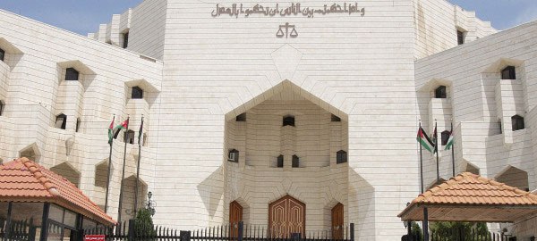 تمديد انتداب 19 قاضيا من مختلف