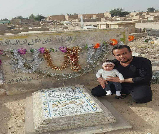 بالصور.. أب يحتفل بعيد ميلاد ابنته