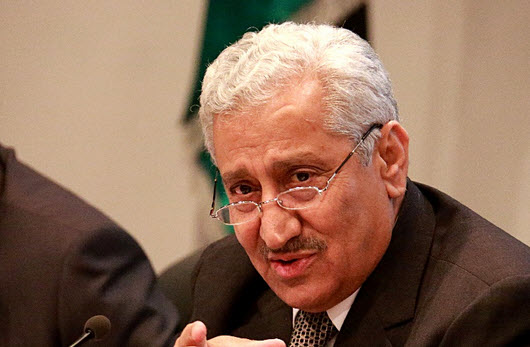رئيس الوزراء يطمئن على أوضاع بعثة