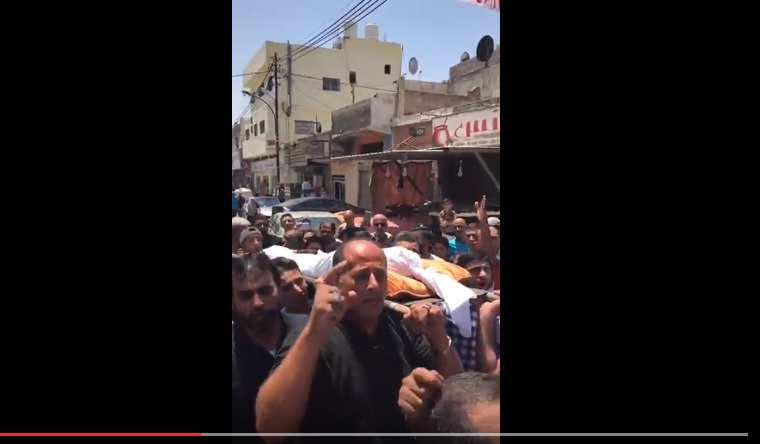 شاهد بالفيديو .. تشييع جثمان الطفل
