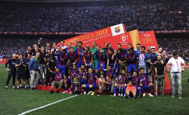 قرعة سهلة لبرشلونة وريال مدريد في