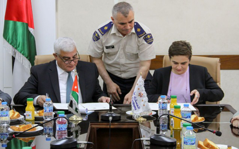 الجمارك الأردنية توقع مذكرة تفاهم مع