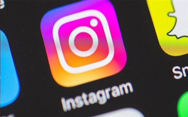 ميزة تنزيل البيانات في إنستغرام تبدأ