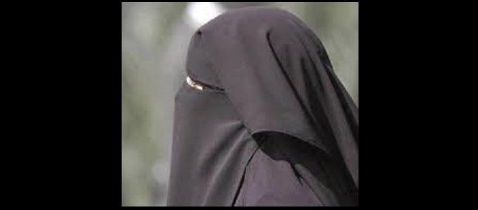 متسولة تسلب مواطنا بوادي صقرة