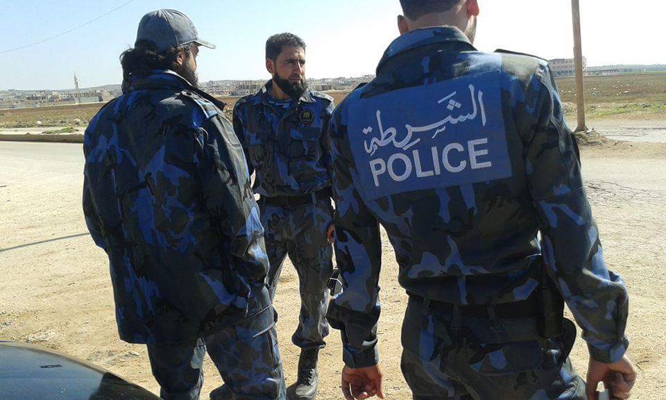 القبض على أردنيين يهربون المخدرات في