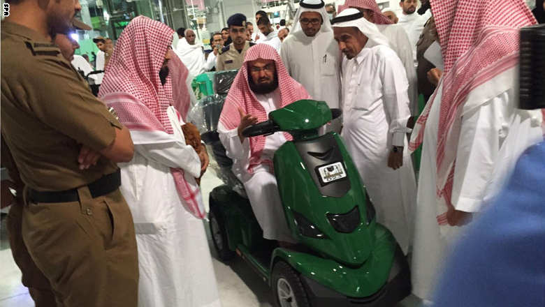 دشنها الشيخ السديس.. لأول مرة عربات