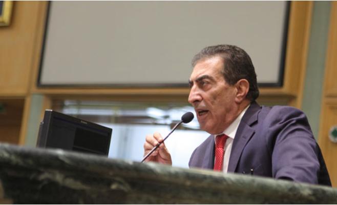 الطراونة يطالب الملقي ببطاقة خاصة لعلاج