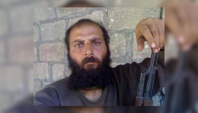 أحد الجنود للأسد: أنتم مشغولون باسترجاع