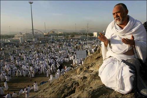 السعودية تسمح للقطريين بأداء مناسك الحج