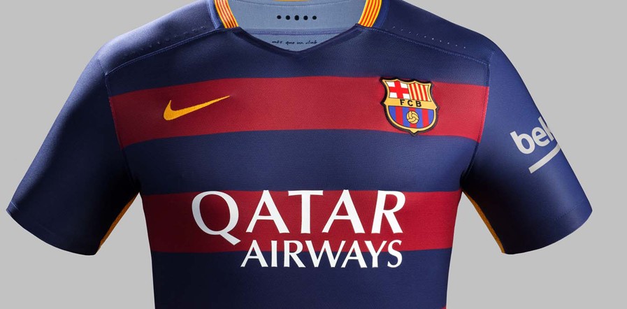 ارتداء قميص برشلونة في الإمارات قد