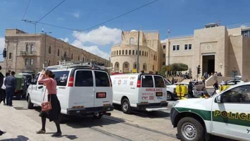 إصابة مستوطنة في عملية طعن بالقدس