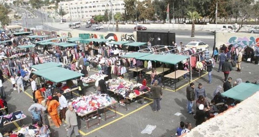 تجار سوق الجمعة يعانون من الركود