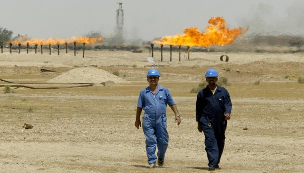 العراق يبدأ بتنفيذ مشروع أنبوب النفط
