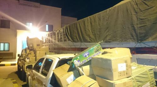 الجمارك تحبط تهريب 2800 كرتونة بضائع
