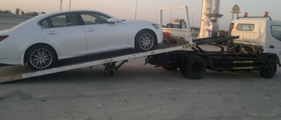 موظف بالامانة يستعين بونش لسرقة مركبة