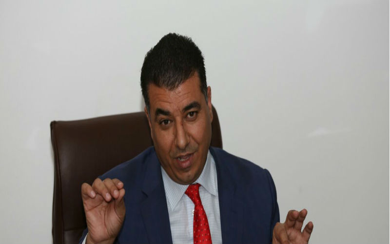 هل اتهم وزير الزراعة سابقيه بالتقصير