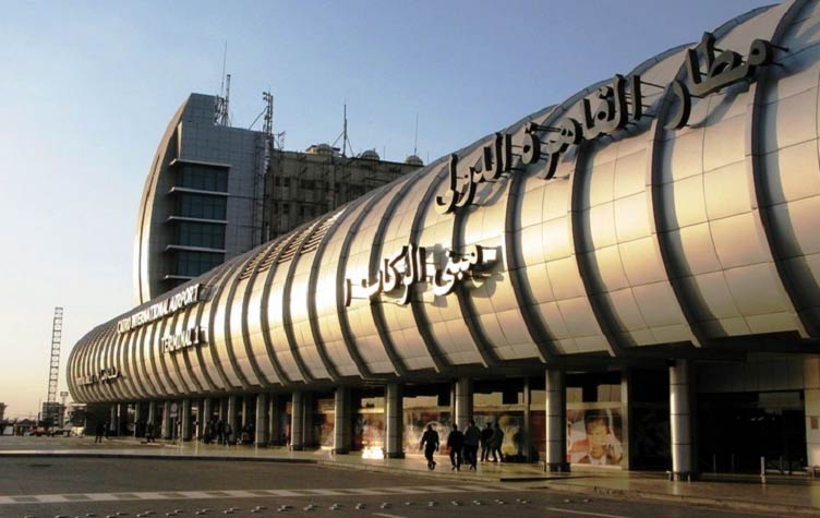 إعفاء الوفود المشاركة في احتفال قناة