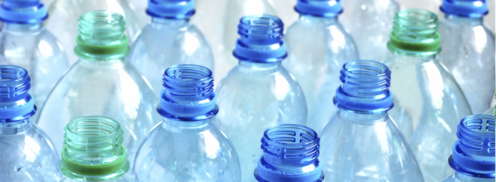 الأمن يحذر من عبوات المياة المعروضة