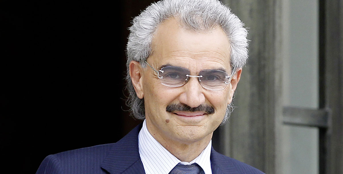 بعد توقيفه بتهم فساد.. شاهد لمحة